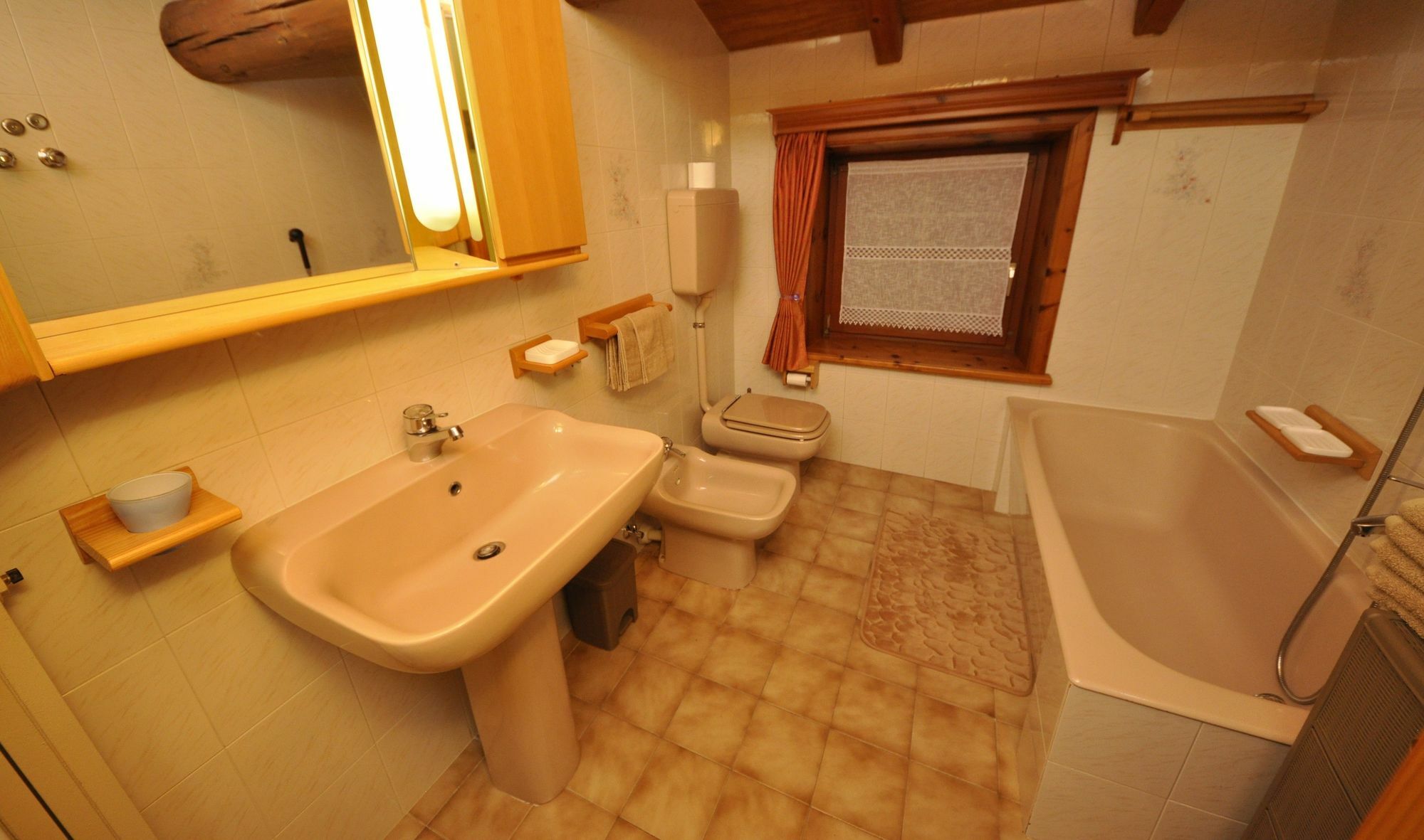 Appartamento Valeriano By Livigno Accomodation Dış mekan fotoğraf